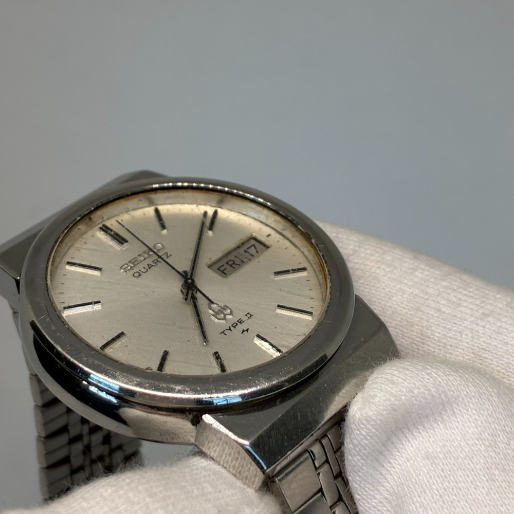 Vintage Seiko Type II 7123-8120 Quartz Men's Watch - READ! - Picture 4 of 12